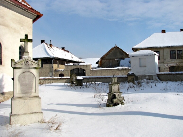 060  Starý hřbitov u kostela 1.2.2010
