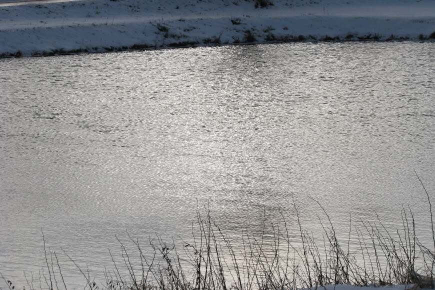 289 Obratiště lodí u Chramostku 28.12.2010