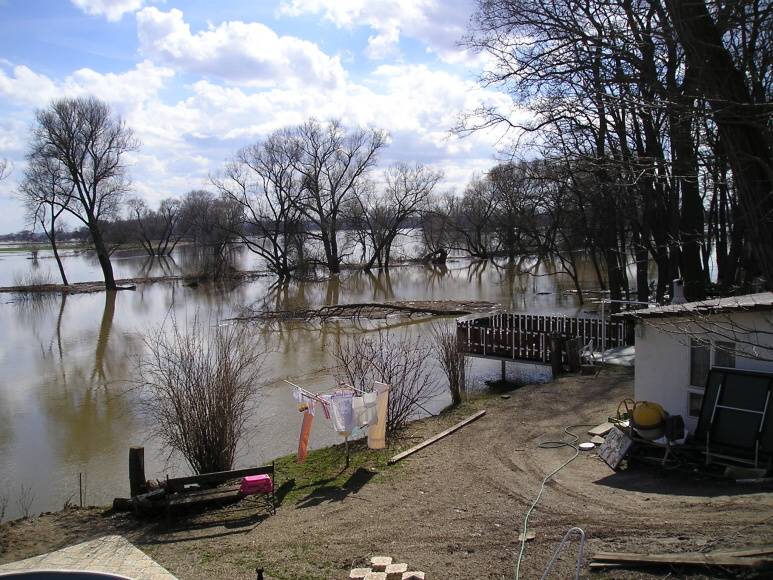 106 -17 Chramostek - povodeň 30.3.2006 (foto Petr Zeman)